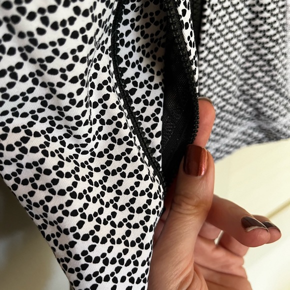 Lululemon define jacket black & white dot design excellent condition size 6 - Picture 2 of 8